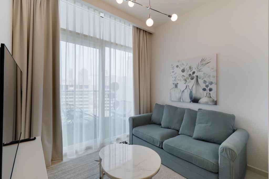 Apartamento Brand New 1Br- Business Bay - Burj Khalifa View Dubái Exterior foto